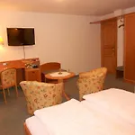 Casa de hóspedes Zur Erle 3*