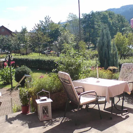 Zur Erle Guest house 2*