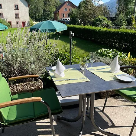 Gæstehus Zur Erle 3*