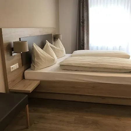Zur Erle بيت ضيافة