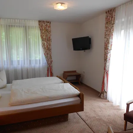 Zur Erle Guest house